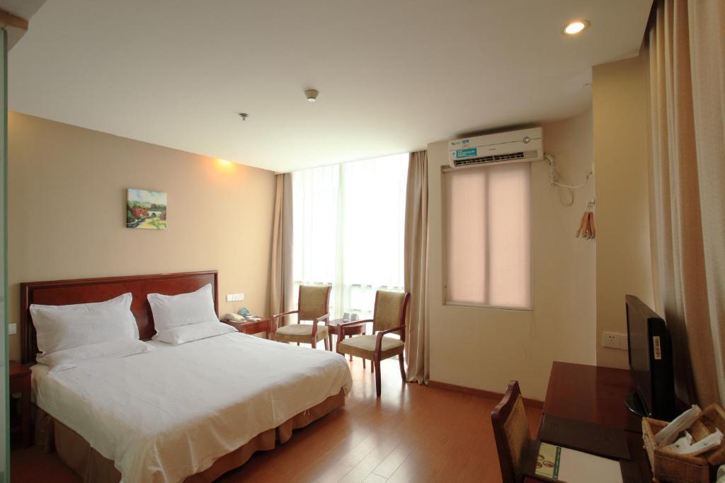 Greentree Inn Shanghai Dongming Road Subway Station Express Hotel Rum bild