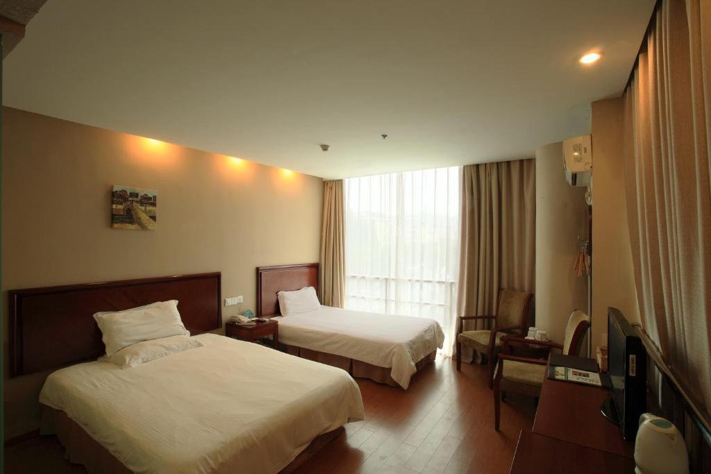 Greentree Inn Shanghai Dongming Road Subway Station Express Hotel Rum bild