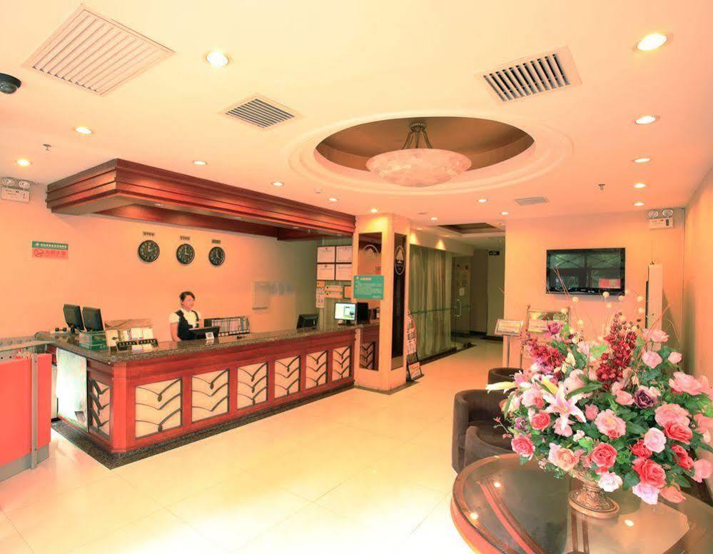 Greentree Inn Shanghai Dongming Road Subway Station Express Hotel Exteriör bild